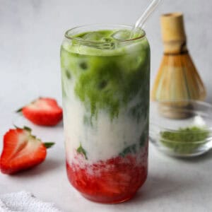featured image of strawberry matcha latte