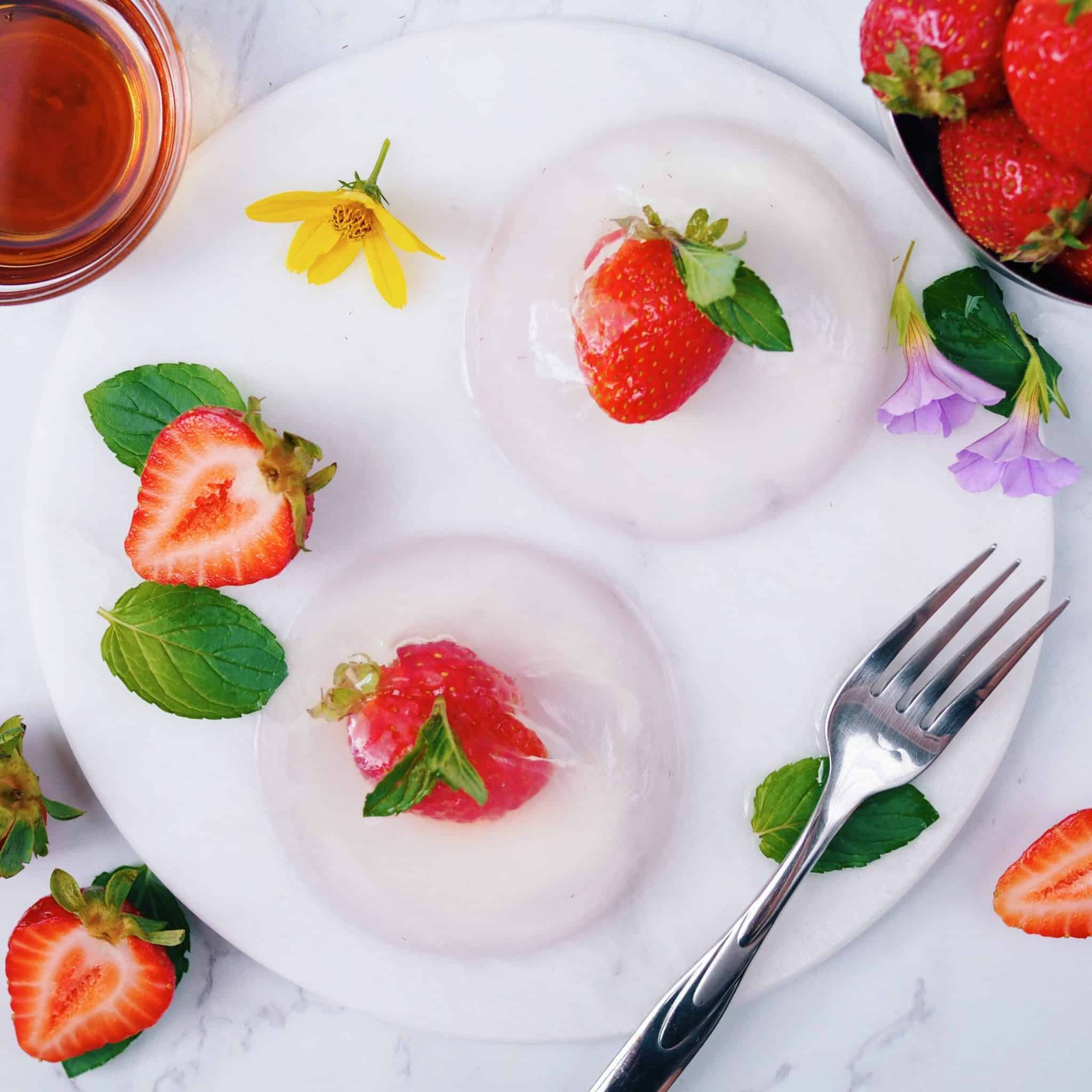 Gâteau japonais aux fraises en goutte d'eau