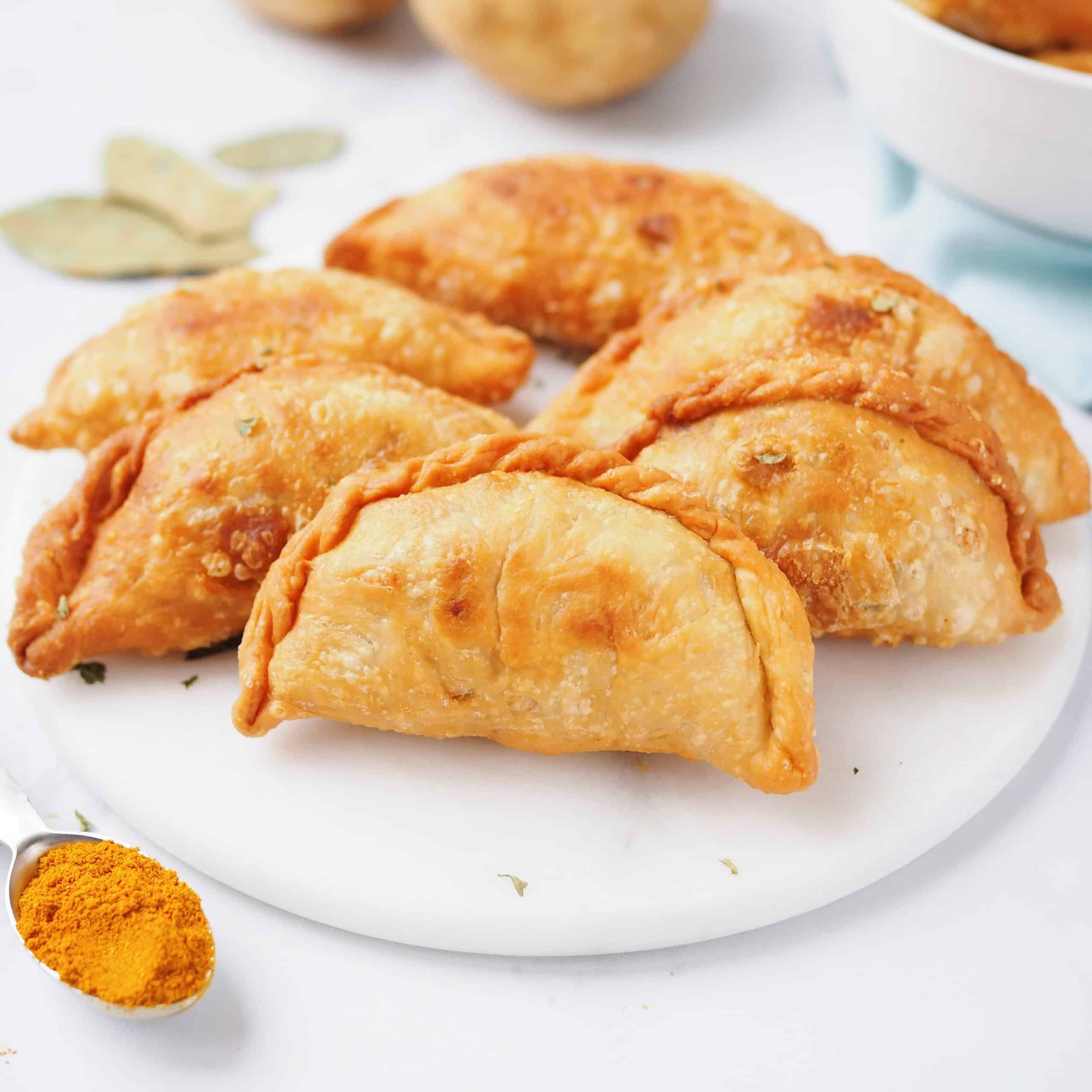 Easy & Crispy Malaysian Curry Puff (Karipap)