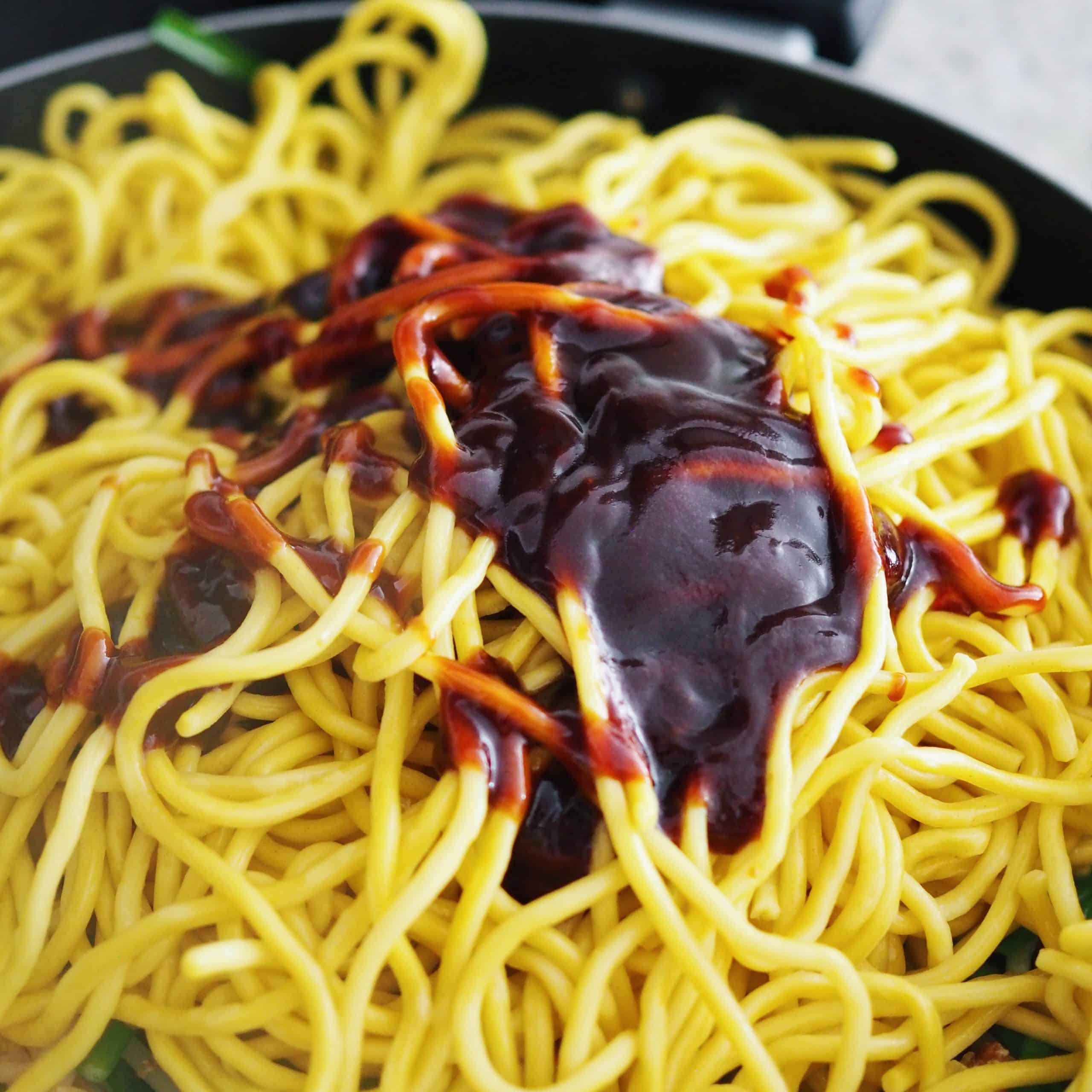 noodles and noodle sauce for Mee Goreng