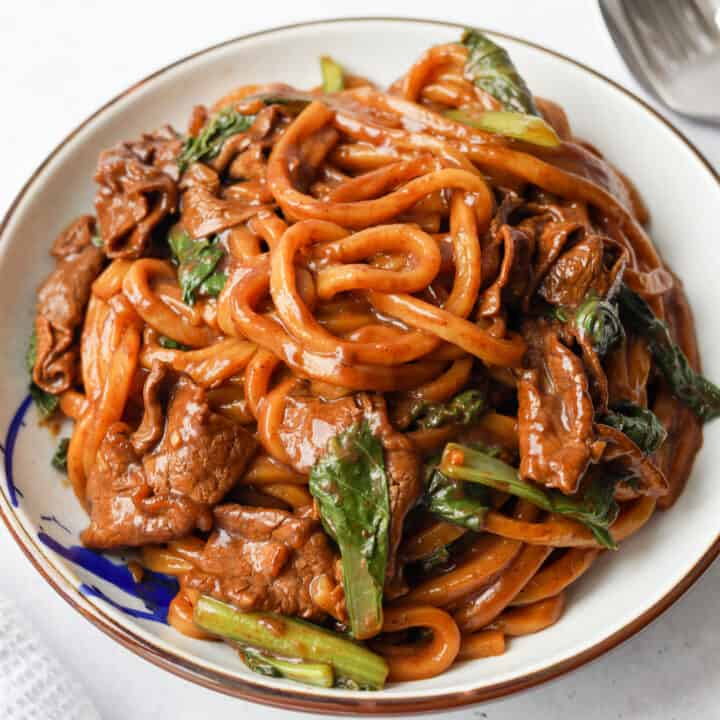 20min. Easy Black Pepper Beef Udon Christie at Home
