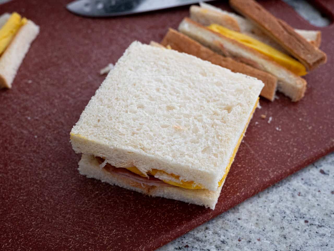 Assemble Sandwich