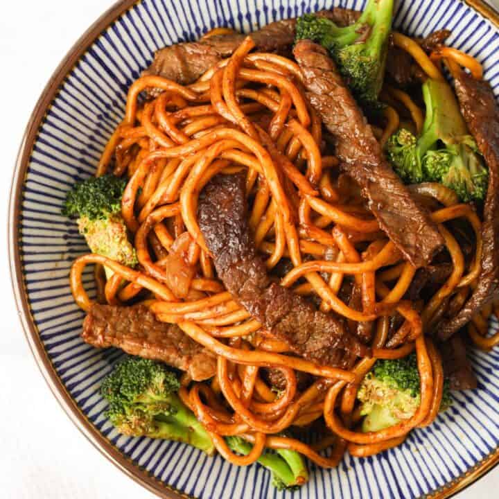 Quick & Easy Beef and Broccoli Noodles - Christie at Home