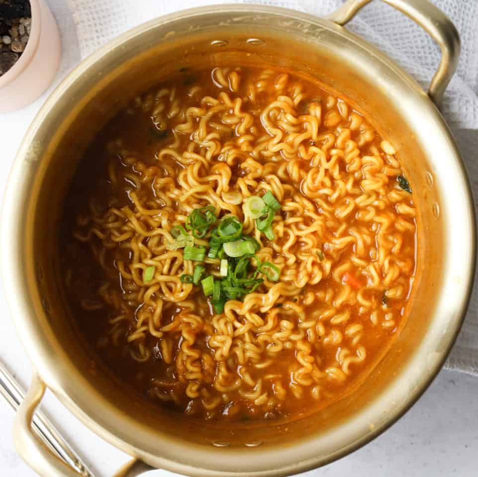 5-min. Easy Curry Ramen Hack - Christie at Home
