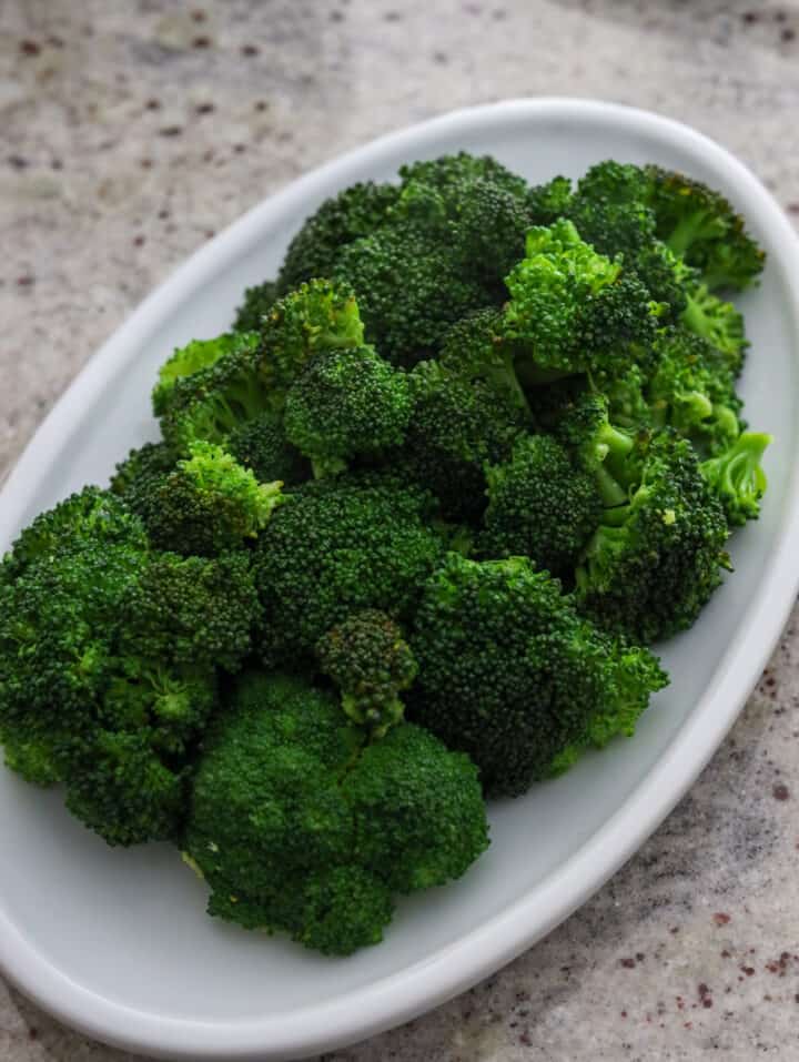 Easy 10minute Broccoli with Garlic Sauce Christie at Home