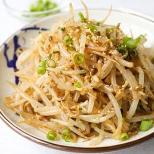 featured image of korean bean sprout salad