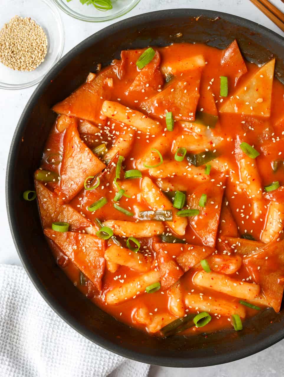 Tteokbokki (Spicy Rice Cakes) - My Korean Kitchen