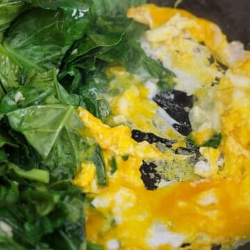 Add ½ tablespoon oil, pour in eggs and scramble them breaking them into bite-sized pieces