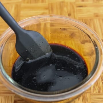 combine Noodle Sauce ingredients in a small bowl