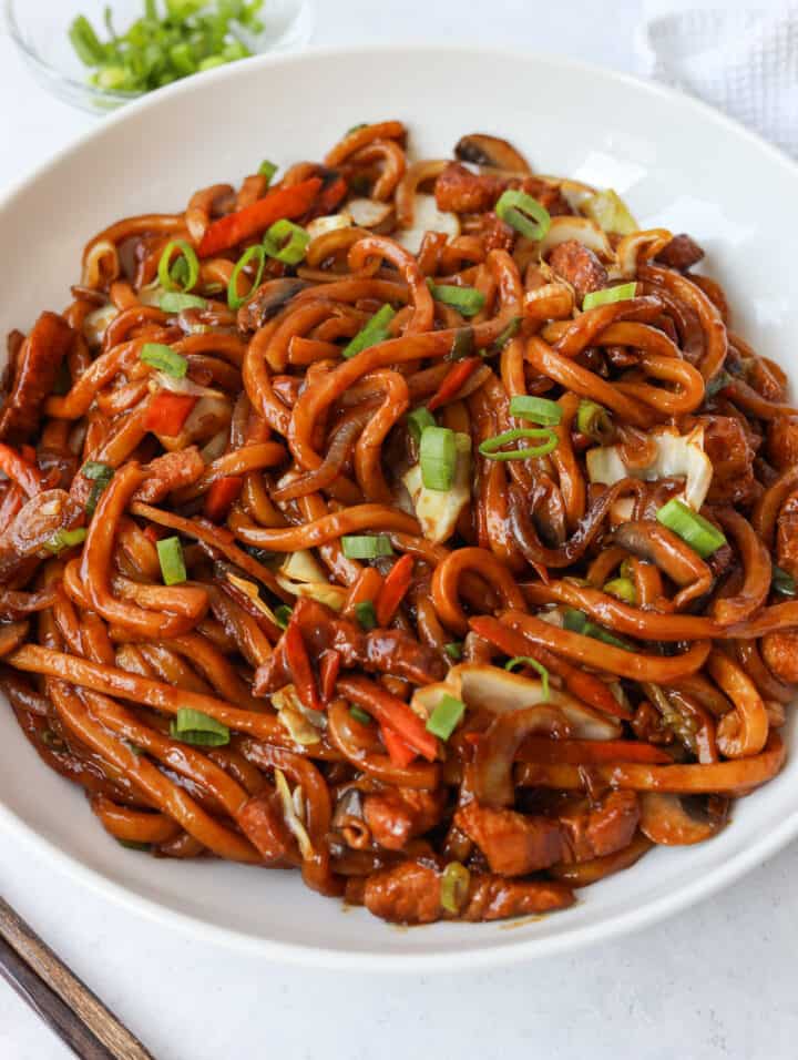 Easy 15-minute Yaki Udon Noodles - Christie at Home