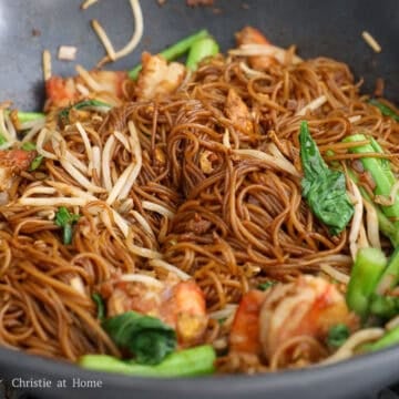 Add noodles followed by noodle sauce and let the sauce toast in the pan for 5 seconds first. Then toss until evenly coated and there is little sauce in the base of the pan. Add yu choy, bean sprouts and toss until combined. Add shrimp and toss until combined. Serve and enjoy!