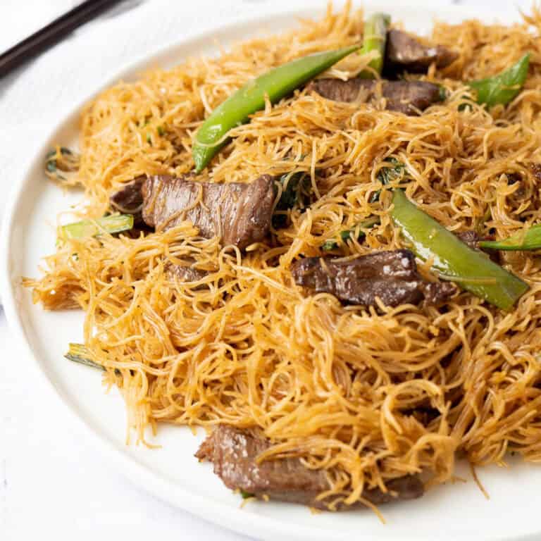 featured image of chinese beef noodle stir-fry