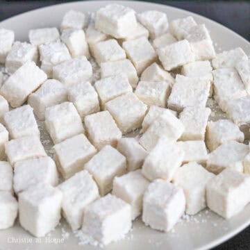 Spread cornstarch onto a large plate or baking sheet and generously and gently coat the diced tofu in small  batches. Feel free to add more cornstarch if needed. Set aside. 