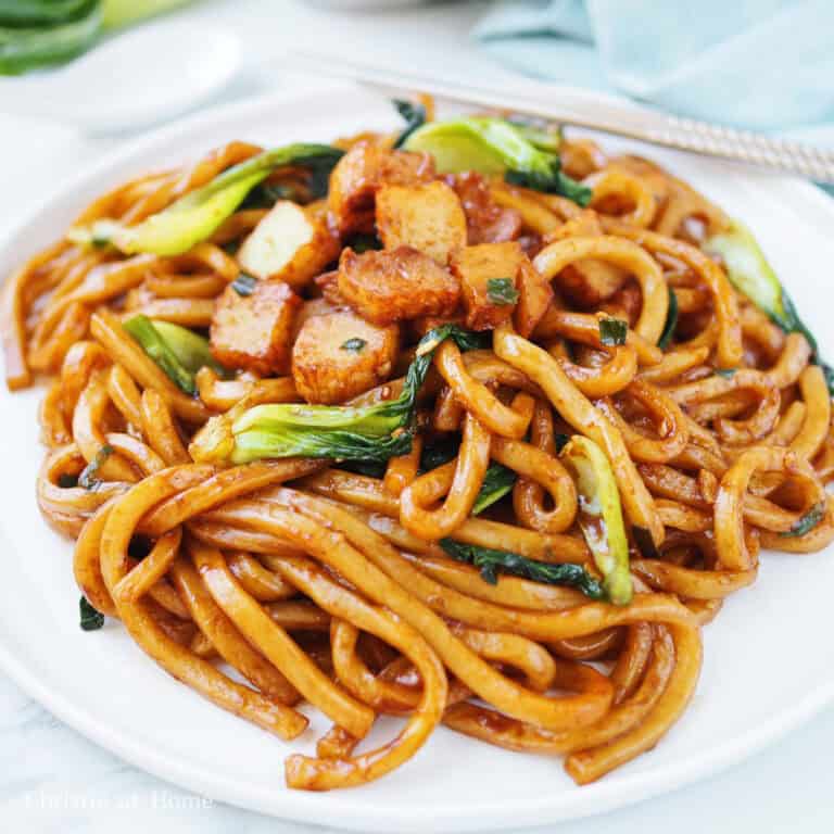 featured image of fish cake udon stir fry