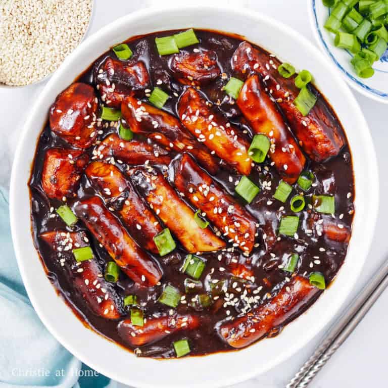 featured image of jajang tteokbokki