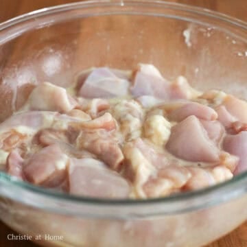 Marinate diced chicken with the marinade ingredients as listed above for 15-30 minutes at most. Do not over marinate. 