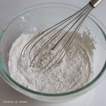 In a large mixing bowl, whisk together glutinous rice flour, all-purpose flour, sugar, salt and baking powder.