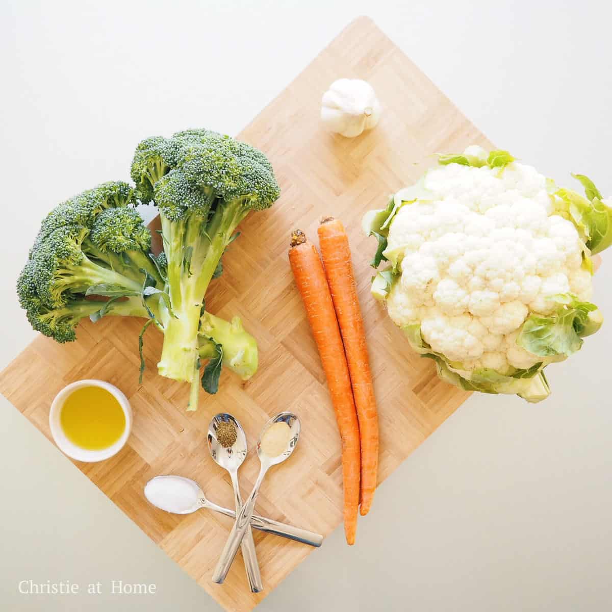 ingredients to make Roasted Broccoli and Cauliflower