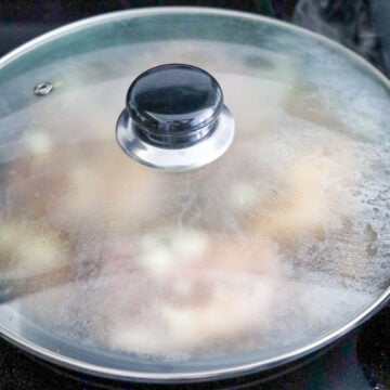 Bring to a boil, cover and then reduce to low-medium heat or a rolling simmer for 10 minutes.